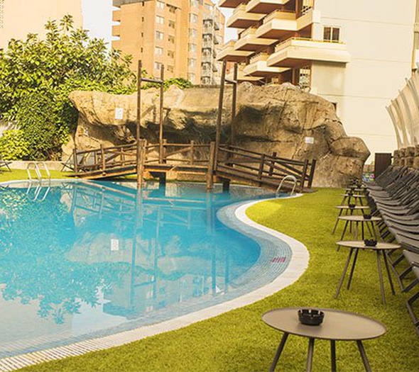 Открытый бассейн апартаменты Benidorm Celebrations ™ Music Resort (Recommended for Adults) Бенидорме